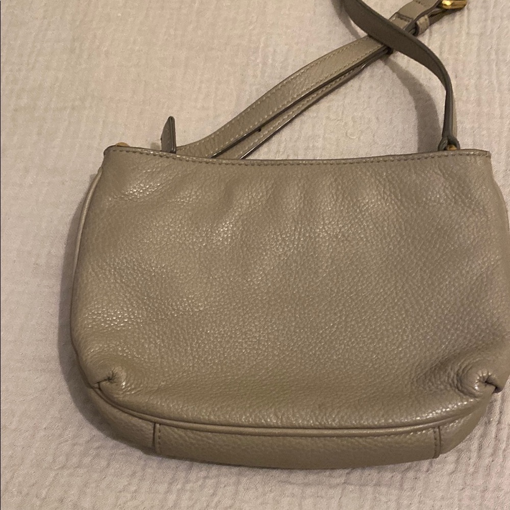 Marc By Marc Jacobs Elegant Taupe Leather Shoulder Bag - Picture 6 of 8